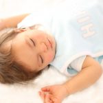 ベビー布団の選び方｜人気のおすすめ布団の赤ちゃんが寝ている写真