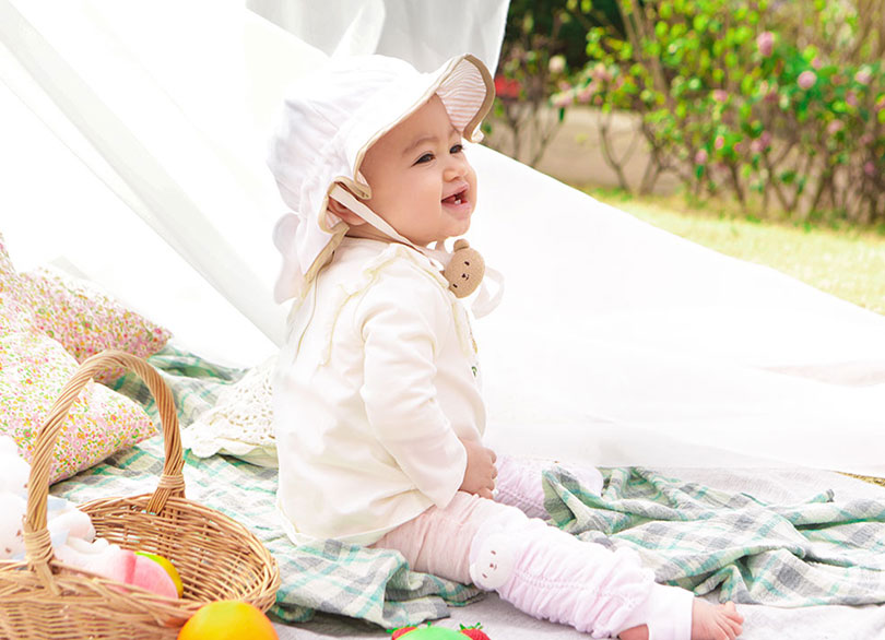 夏の紫外線対策に！赤ちゃんを守るベビー帽子おすすめ15選 喜ばれる出産祝いの情報サイト｜ベビギフ